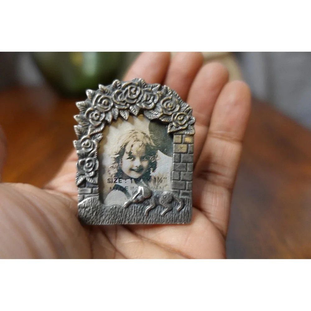 Vintage‎ miniature pewter picture frame ornate dollhouse accessory